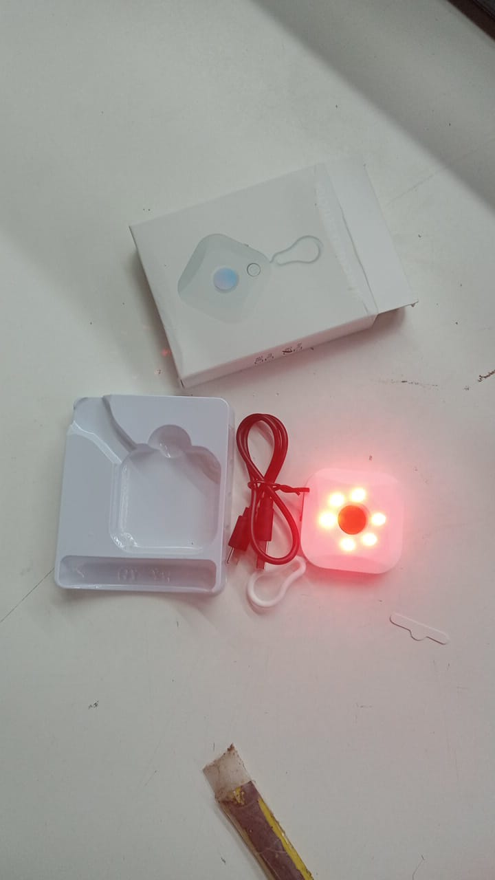 Mini Hidden Camera Detector – Infrared Keychain Device - O'Homely