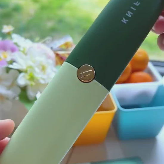 2-in-1 Peeler & Knife – Compact, Dual-Use Kitchen Tool